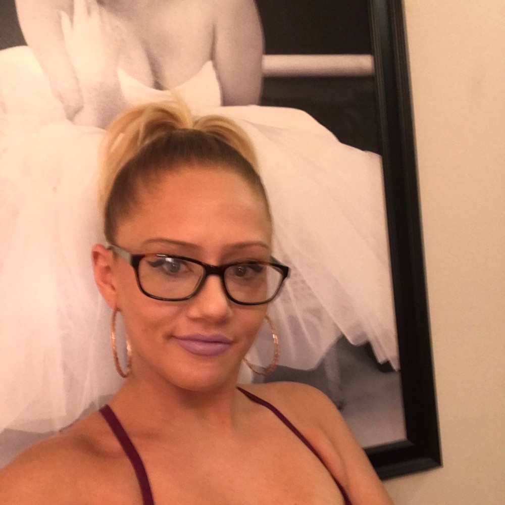 Meet your Posher, Andrea